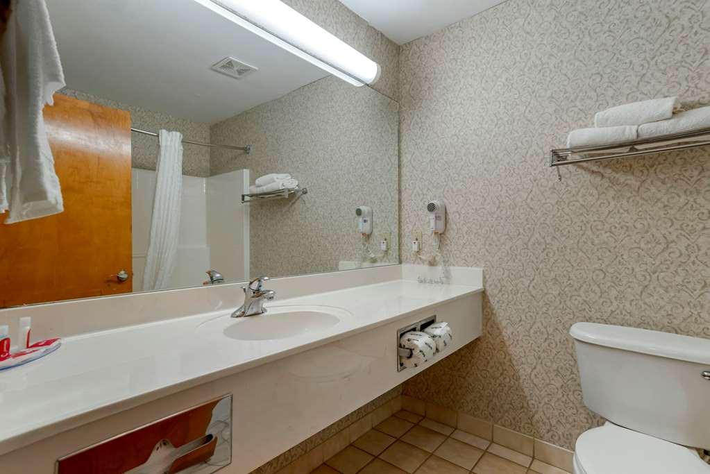 Hotel Econo &