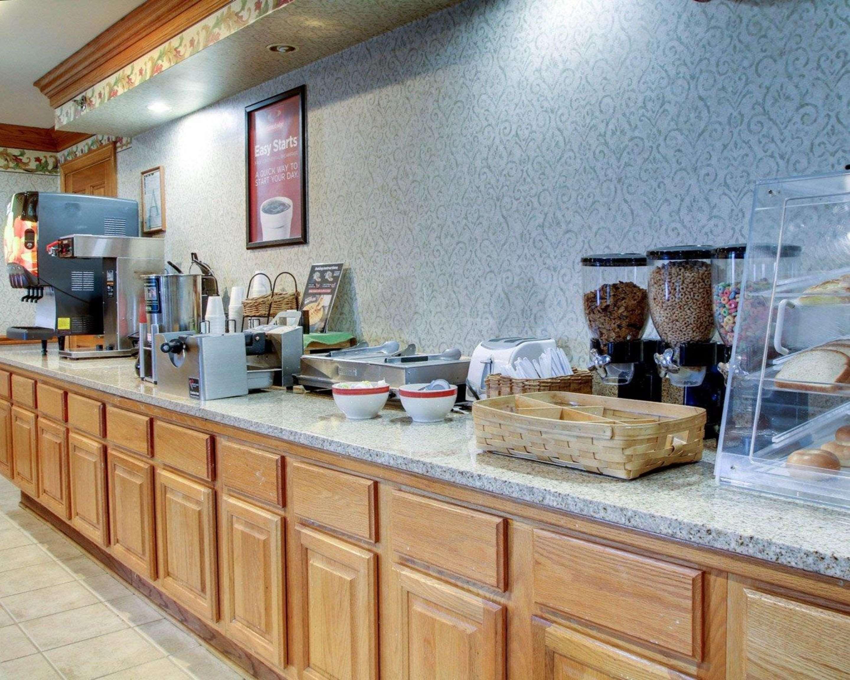 Econo & Hotel Flowood